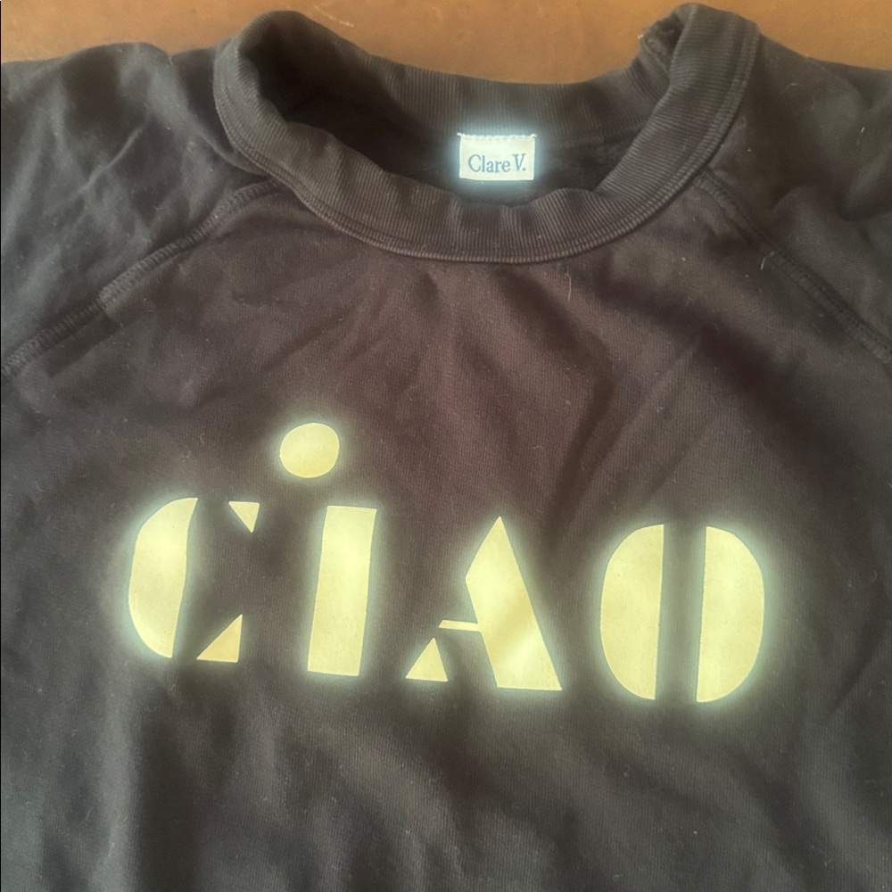 Claire V sweatshirt style tee. Great condition - Picture 2 of 8